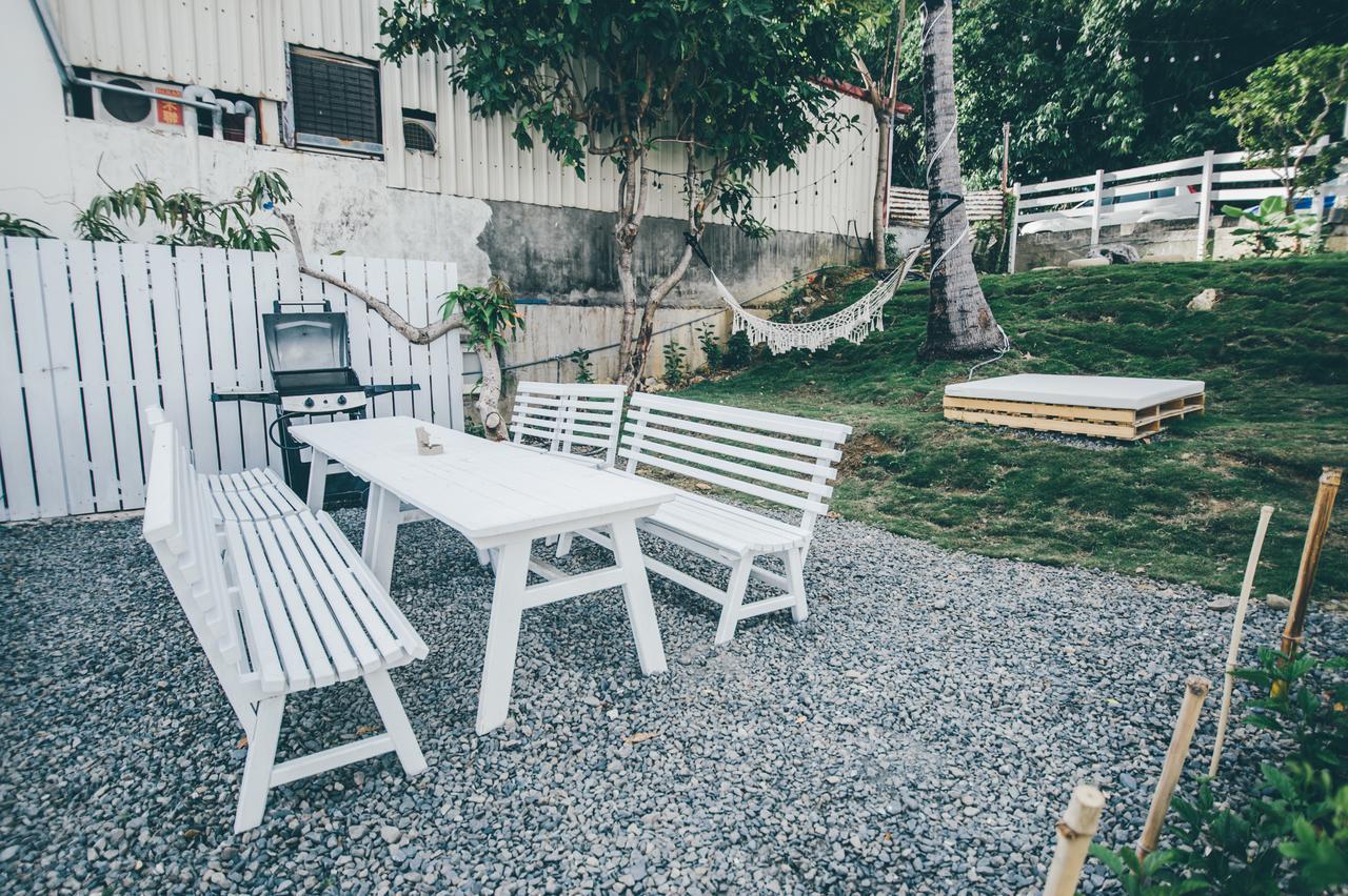 Yellow'S Kenting B&B Nanwan Exteriör bild
